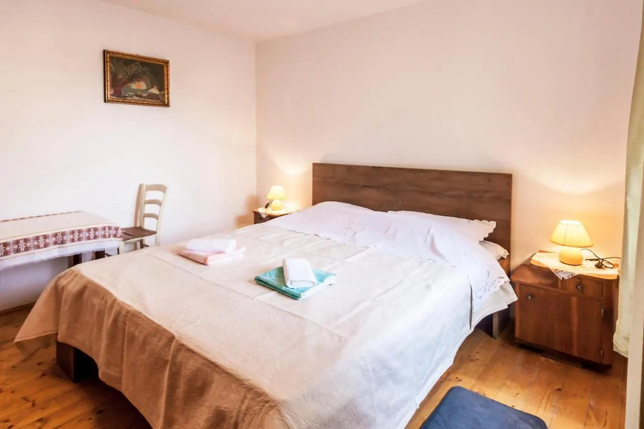 게스트하우스 House Krizanic In Marcana, Istria, With 2 Apartments, Total 9 Guests 크로아티아